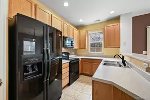 1252 Carlyle Park Cir, Highlands Ranch, CO 80129 - Photo 9