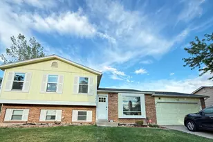 1420 S Zeno Way, Aurora, CO 80017 - Photo 1