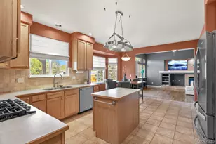 815 Allen Dr, Longmont, CO 80503 - Photo 13