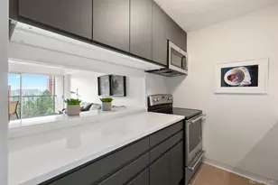 2 Adams St, Denver, CO 80206 - Photo 7