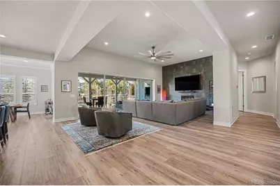 27600 E Lakeview Drive, Aurora, CO 80016 - Photo 15