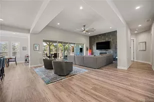 27600 E Lakeview Dr, Aurora, CO 80016 - Photo 15