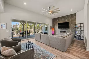 27600 E Lakeview Dr, Aurora, CO 80016 - Photo 19