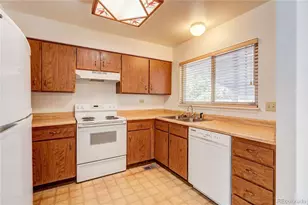 16085 E Oxford Dr, Aurora, CO 80013 - Photo 11