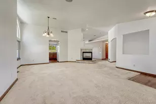 14055 Dogleg Ln, Broomfield, CO 80023 - Photo 5