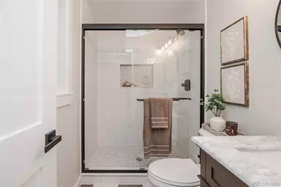 306 E Maplewood Avenue, Littleton, CO 80121 - Photo 25