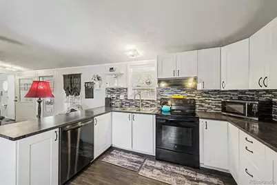 1801 W 92nd Avenue, Federal Heights, CO 80260 - Photo 11