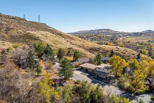 215 Lookout View Ct, Golden, CO 80401 - Photo 3