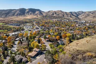 215 Lookout View Ct, Golden, CO 80401 - Photo 5