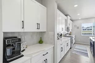 1834 S De Gaulle Ct, Aurora, CO 80018 - Photo 15