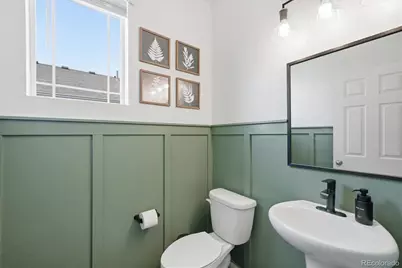 1834 S De Gaulle Court, Aurora, CO 80018 - Photo 17