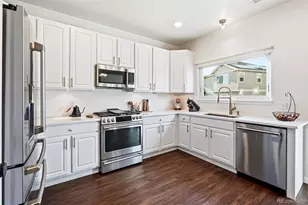 22079 E Belleview Pl, Aurora, CO 80015 - Photo 9