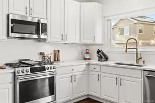 22079 E Belleview Pl, Aurora, CO 80015 - Photo 11