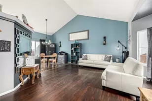 4165 S Granby Cir, Aurora, CO 80014 - Photo 5