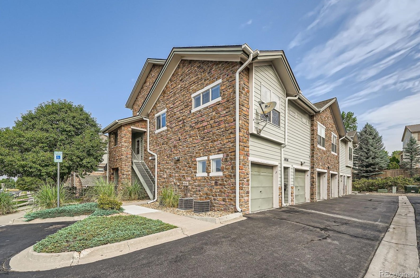 18781 Water Dr, Aurora CO 80013-6519 exterior