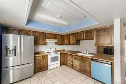 2405 S Worchester Court #B, Aurora, CO 80014 - Photo 9