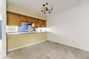 2405 S Worchester Ct, Aurora, CO 80014 - Photo 7