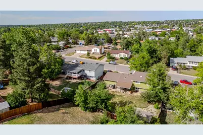 16568 E Lasalle Place, Aurora, CO 80013 - Photo 11