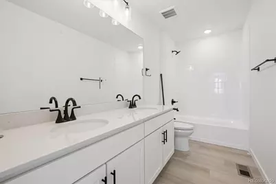 9251 Telluride Court, Commerce City, CO 80022 - Photo 17