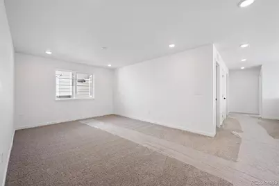 9251 Telluride Court, Commerce City, CO 80022 - Photo 11