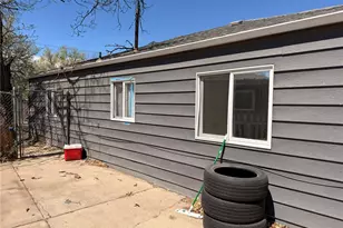 815 Zion St, Aurora, CO 80011 - Photo 3