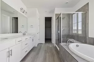 25204 E Warren Pl, Aurora, CO 80018 - Photo 13