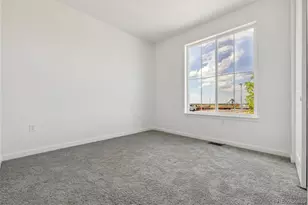 25204 E Warren Pl, Aurora, CO 80018 - Photo 3