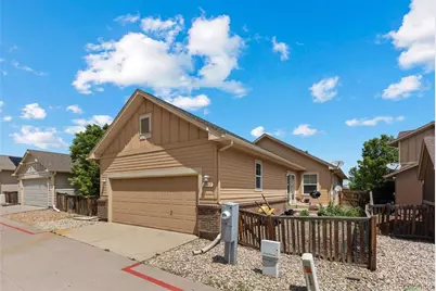 23317 E Saratoga Circle, Aurora, CO 80016 - Photo 3