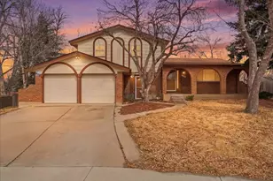 6218 S Cherry Cir, Centennial, CO 80121 - Photo 1