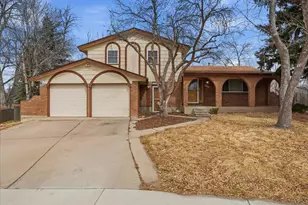 6218 S Cherry Cir, Centennial, CO 80121 - Photo 3