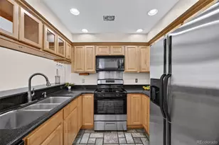 1990 S Helena St, Aurora, CO 80013 - Photo 15