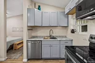 3235 N Gaylord St, Denver, CO 80205 - Photo 13