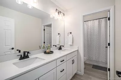 7338 S Yantley Way, Aurora, CO 80016 - Photo 19