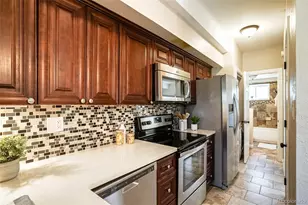 590 N Logan Street, Denver, CO 80203 - Photo 13