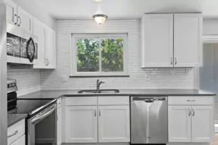 115 Olympus Cir, Lone Tree, CO 80124 - Photo 9