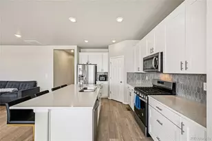 6002 Hourglass Dr, Brighton, CO 80601 - Photo 9