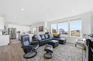 10121 Wheeling St, Commerce City, CO 80022 - Photo 7