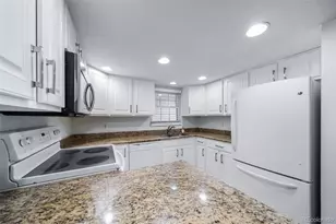 12645 E Pacific Cir, Aurora, CO 80014 - Photo 17