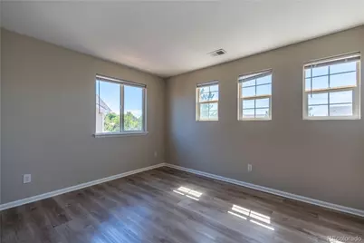 19365 E Lasalle Place, Aurora, CO 80013 - Photo 11