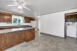355 E Woodward Ave, Keenesburg, CO 80643 - Photo 15