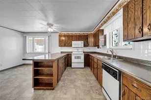 355 E Woodward Ave, Keenesburg, CO 80643 - Photo 11