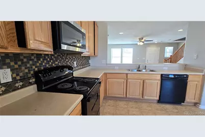 832 Sunrise Drive, Lochbuie, CO 80603 - Photo 3