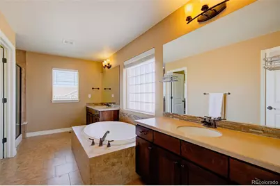 25994 E Peakview Place, Aurora, CO 80016 - Photo 33