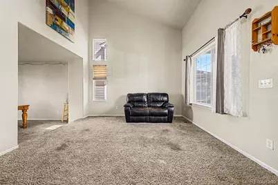 5543 Hannibal Court, Denver, CO 80239 - Photo 5