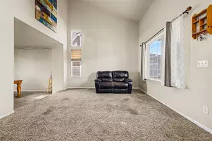 5543 Hannibal Ct, Denver, CO 80239 - Photo 5
