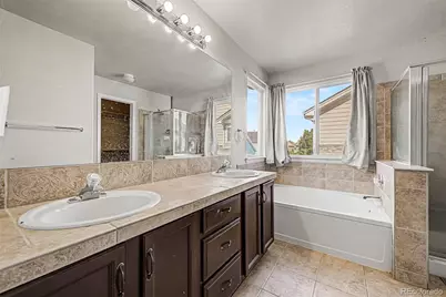 5543 Hannibal Court, Denver, CO 80239 - Photo 23