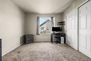 5543 Hannibal Ct, Denver, CO 80239 - Photo 25