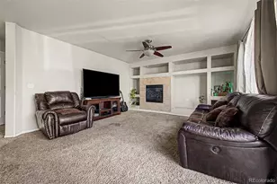 5543 Hannibal Ct, Denver, CO 80239 - Photo 7