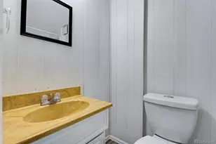 2630 S Vaughn Way, Aurora, CO 80014 - Photo 27