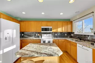 5604 S Yakima Way, Aurora, CO 80015 - Photo 7